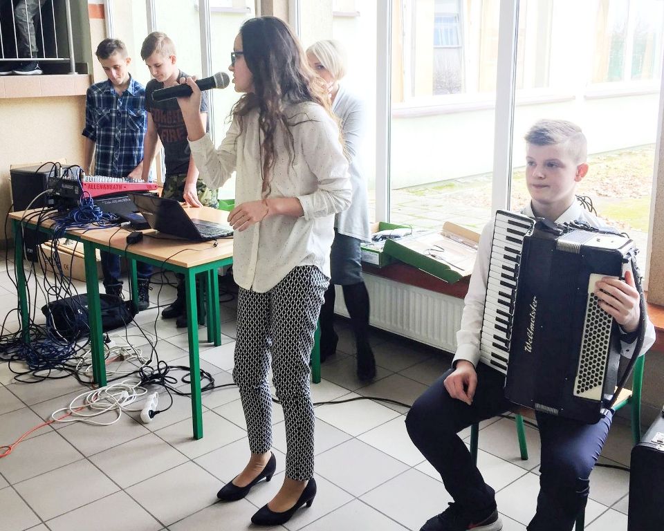 muzyczne yczenia z okazji dnia kobiet 2 20170310 1676352954