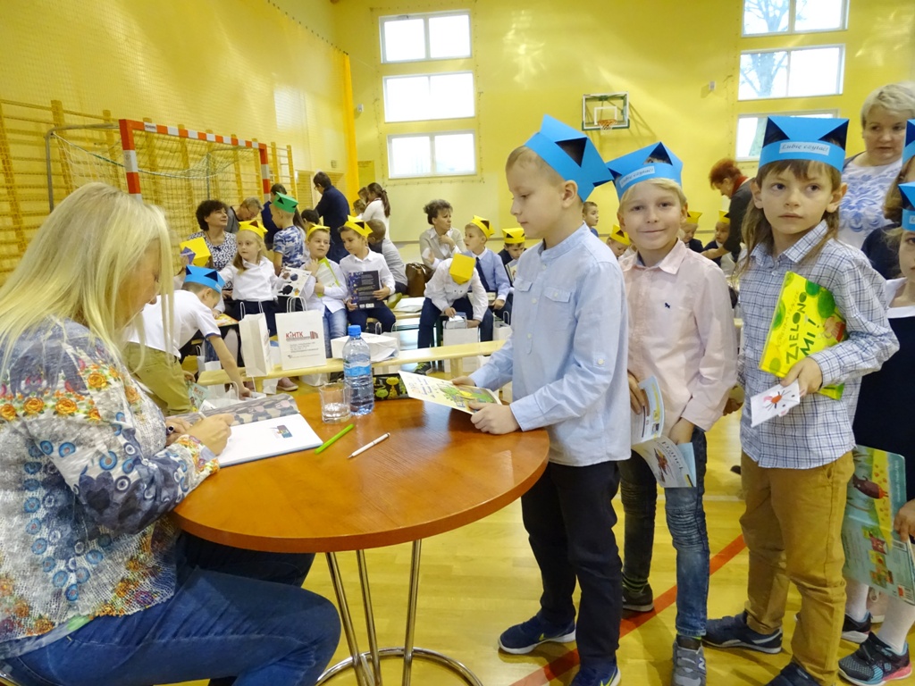 pisarka powikszya 10 20171218 1794390079