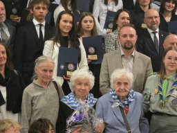 62c6c253-b258-472f-b30b-5bbfd79d76a9